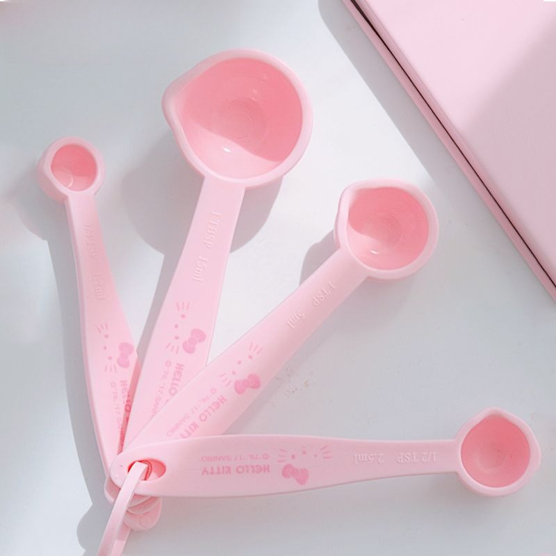 Camping Cooking Tool Set - ชุดช้อนตวงลายเฮลโล คิตตี้ ช้อนทำขนมลายการ์ตูนน่ารักสำหรับใช้ในครัวเรือน พร้อมสเกลสองด้านสำหรับการทำอาหาร